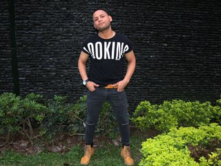 DERECKCOURTIS livejasmin amateur